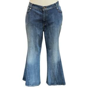Pilcro Anthropologie Plus Flare Jeans Size 18W Blue Denim Mid Rise Stretch NWT
